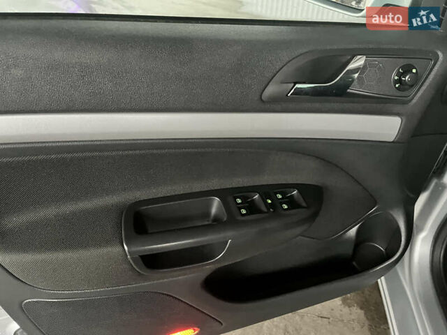 Сірий Шкода Октавія, об'ємом двигуна 1.6 л та пробігом 214 тис. км за 8999 $, фото 46 на Automoto.ua