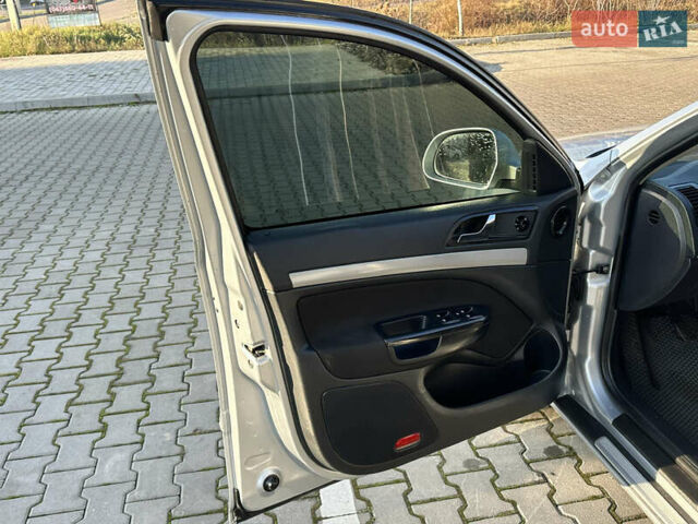 Серый Шкода Октавия, объемом двигателя 1.6 л и пробегом 267 тыс. км за 7190 $, фото 15 на Automoto.ua