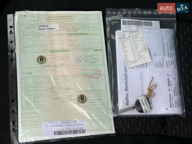 Серый Шкода Октавия, объемом двигателя 1.6 л и пробегом 215 тыс. км за 7999 $, фото 68 на Automoto.ua