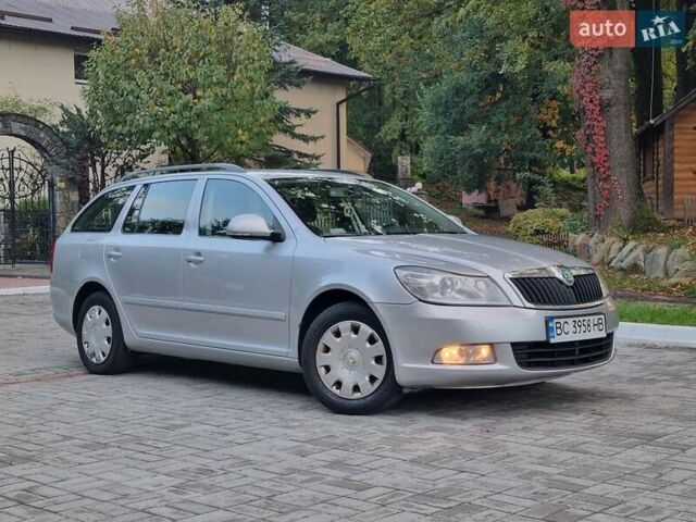 Шкода Октавия 2012 в Дрогобыче на Automoto.ua Серый Шкода Октавия, объемом двигателя 1.39 л и пробегом 330 тыс. км за 6750 $, фото 1 на Automoto.ua