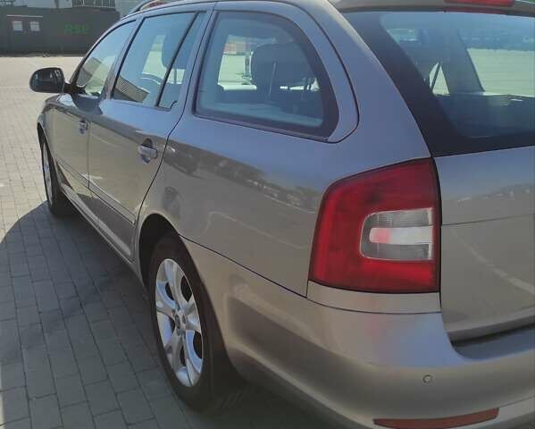 Сірий Шкода Октавія, об'ємом двигуна 1.6 л та пробігом 268 тис. км за 8700 $, фото 6 на Automoto.ua