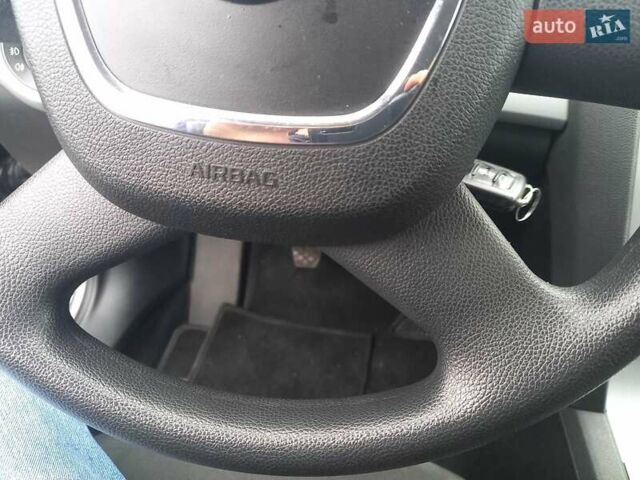 Сірий Шкода Октавія, об'ємом двигуна 1.6 л та пробігом 242 тис. км за 9750 $, фото 27 на Automoto.ua