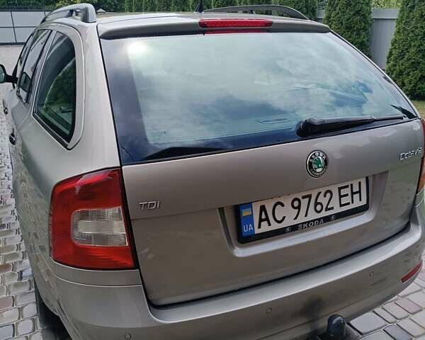 Серый Шкода Октавия, объемом двигателя 1.6 л и пробегом 365 тыс. км за 6700 $, фото 3 на Automoto.ua
