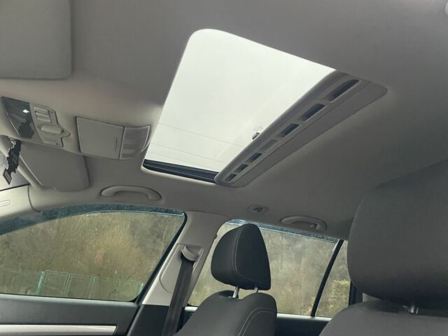 Серый Шкода Октавия, объемом двигателя 2 л и пробегом 270 тыс. км за 7900 $, фото 16 на Automoto.ua