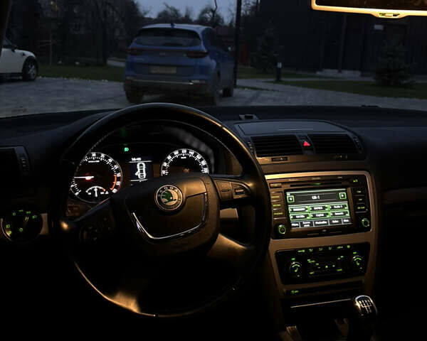 Сірий Шкода Октавія, об'ємом двигуна 1.6 л та пробігом 289 тис. км за 7900 $, фото 12 на Automoto.ua