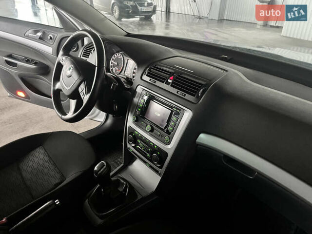 Сірий Шкода Октавія, об'ємом двигуна 1.6 л та пробігом 214 тис. км за 8999 $, фото 56 на Automoto.ua