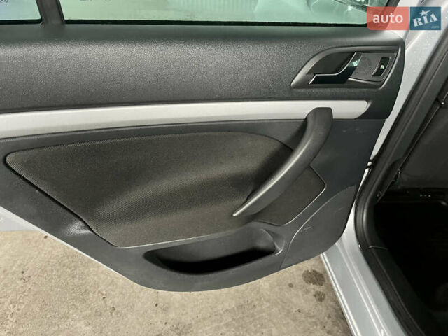 Сірий Шкода Октавія, об'ємом двигуна 1.6 л та пробігом 214 тис. км за 8999 $, фото 33 на Automoto.ua