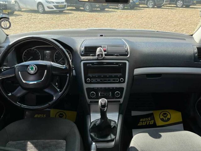 Серый Шкода Октавия, объемом двигателя 1.6 л и пробегом 243 тыс. км за 7600 $, фото 20 на Automoto.ua