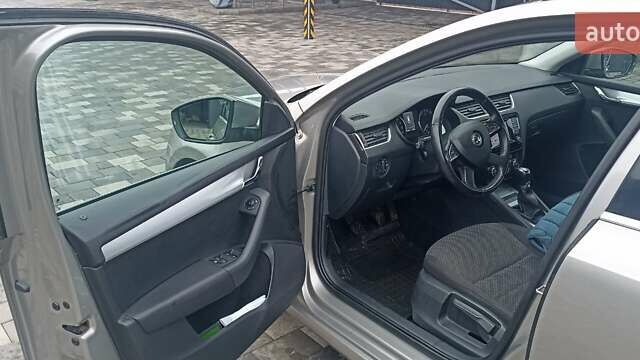 Сірий Шкода Октавія, об'ємом двигуна 1.6 л та пробігом 244 тис. км за 9800 $, фото 3 на Automoto.ua