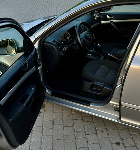 Серый Шкода Октавия, объемом двигателя 1.6 л и пробегом 248 тыс. км за 8850 $, фото 28 на Automoto.ua