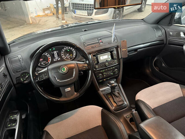 Сірий Шкода Октавія, об'ємом двигуна 2 л та пробігом 270 тис. км за 12000 $, фото 60 на Automoto.ua