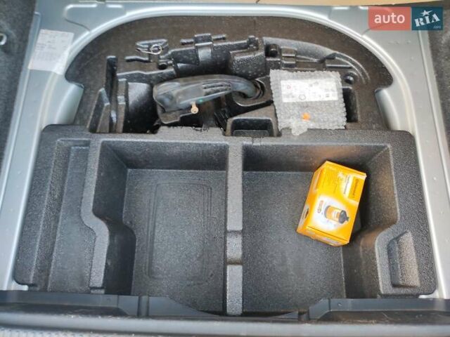 Сірий Шкода Октавія, об'ємом двигуна 1.97 л та пробігом 247 тис. км за 12200 $, фото 17 на Automoto.ua