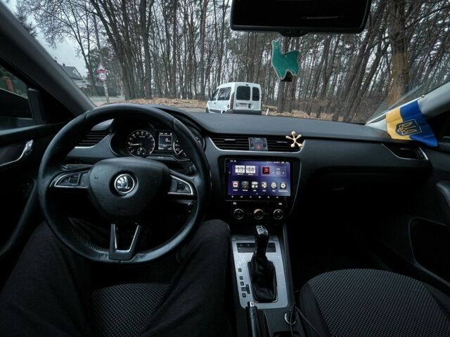 Сірий Шкода Октавія, об'ємом двигуна 1.6 л та пробігом 315 тис. км за 10900 $, фото 5 на Automoto.ua