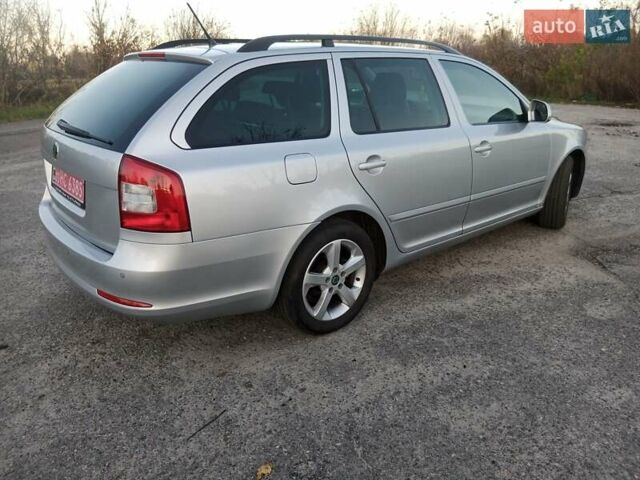 Шкода Октавия 2013 в Броварах на Automoto.ua Серый Шкода Октавия, объемом двигателя 1.6 л и пробегом 219 тыс. км за 8500 $, фото 9 на Automoto.ua