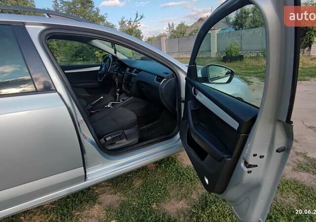 Сірий Шкода Октавія, об'ємом двигуна 1.6 л та пробігом 254 тис. км за 9300 $, фото 11 на Automoto.ua