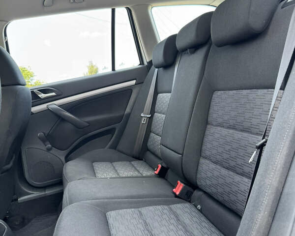 Сірий Шкода Октавія, об'ємом двигуна 1.6 л та пробігом 216 тис. км за 7850 $, фото 37 на Automoto.ua