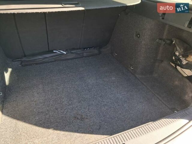 Сірий Шкода Октавія, об'ємом двигуна 1.6 л та пробігом 270 тис. км за 8300 $, фото 1 на Automoto.ua