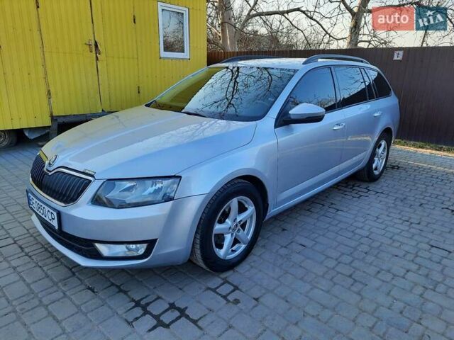 Шкода Октавия 2013 в Первомайск на Automoto.ua Серый Шкода Октавия, объемом двигателя 1.6 л и пробегом 220 тыс. км за 11800 $, фото 2 на Automoto.ua
