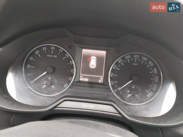 Сірий Шкода Октавія, об'ємом двигуна 1.6 л та пробігом 347 тис. км за 8500 $, фото 7 на Automoto.ua