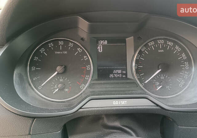 Серый Шкода Октавия, объемом двигателя 1.6 л и пробегом 268 тыс. км за 10200 $, фото 5 на Automoto.ua