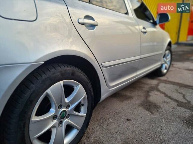 Сірий Шкода Октавія, об'ємом двигуна 1.6 л та пробігом 245 тис. км за 7900 $, фото 38 на Automoto.ua