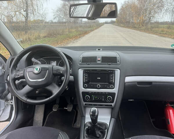 Серый Шкода Октавия, объемом двигателя 1.6 л и пробегом 182 тыс. км за 9900 $, фото 17 на Automoto.ua