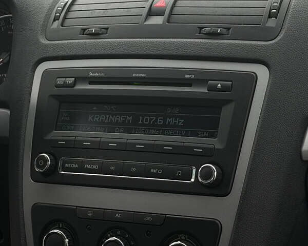 Серый Шкода Октавия, объемом двигателя 1.6 л и пробегом 217 тыс. км за 7650 $, фото 36 на Automoto.ua