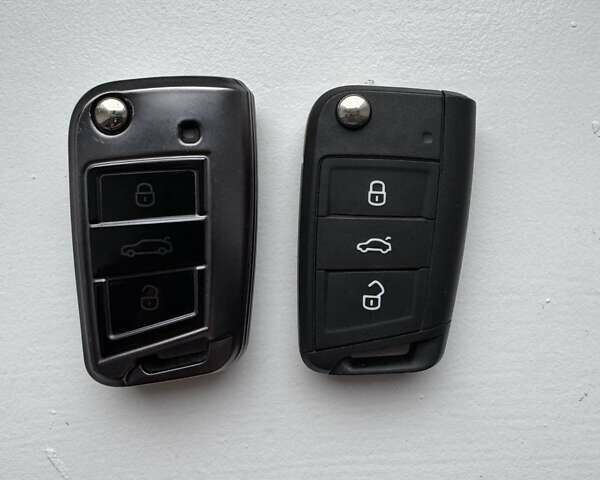 Сірий Шкода Октавія, об'ємом двигуна 1.97 л та пробігом 318 тис. км за 10500 $, фото 11 на Automoto.ua