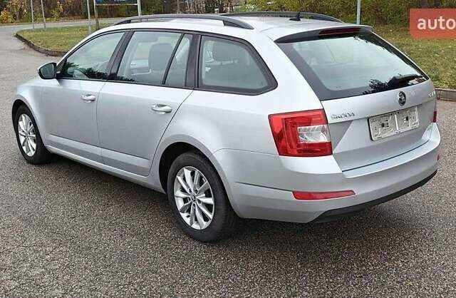 Серый Шкода Октавия, объемом двигателя 1.6 л и пробегом 238 тыс. км за 10500 $, фото 2 на Automoto.ua