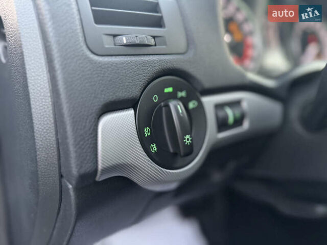 Серый Шкода Октавия, объемом двигателя 2 л и пробегом 250 тыс. км за 10750 $, фото 22 на Automoto.ua