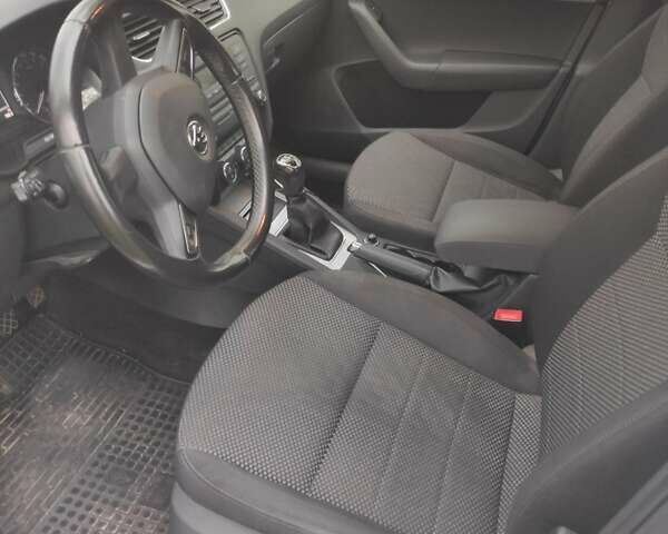 Серый Шкода Октавия, объемом двигателя 1.6 л и пробегом 300 тыс. км за 9100 $, фото 3 на Automoto.ua