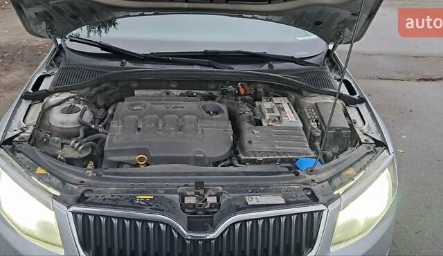 Серый Шкода Октавия, объемом двигателя 1.6 л и пробегом 407 тыс. км за 8800 $, фото 16 на Automoto.ua