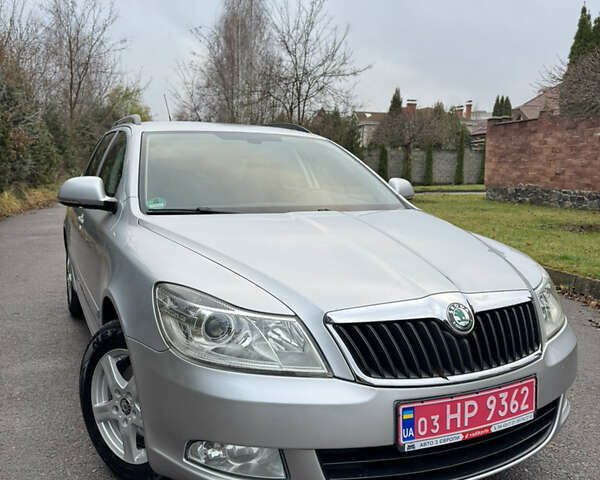 Серый Шкода Октавия, объемом двигателя 1.6 л и пробегом 206 тыс. км за 9450 $, фото 15 на Automoto.ua