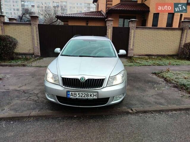 Серый Шкода Октавия, объемом двигателя 1.6 л и пробегом 297 тыс. км за 8100 $, фото 2 на Automoto.ua