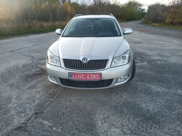 Серый Шкода Октавия, объемом двигателя 1.6 л и пробегом 219 тыс. км за 8200 $, фото 2 на Automoto.ua