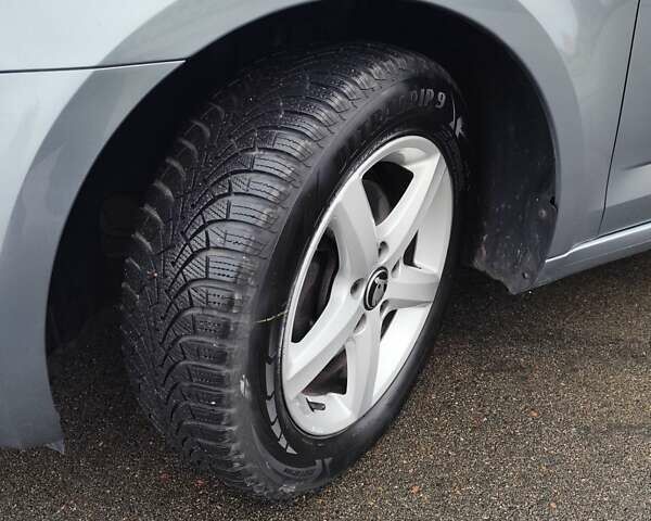 Серый Шкода Октавия, объемом двигателя 1.4 л и пробегом 280 тыс. км за 9000 $, фото 44 на Automoto.ua