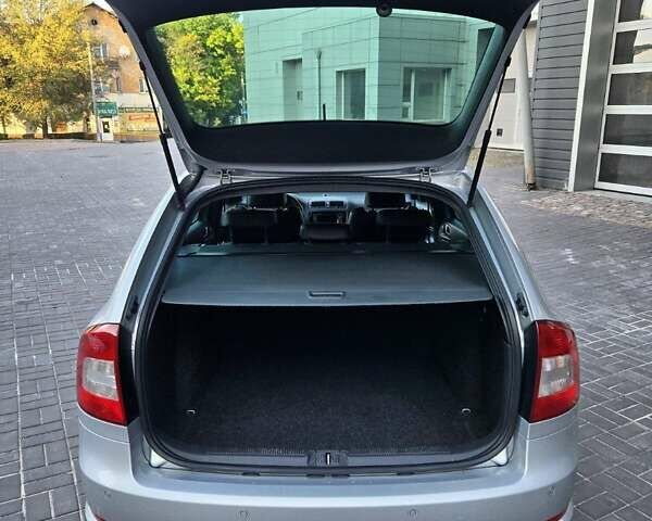 Серый Шкода Октавия, объемом двигателя 1.98 л и пробегом 225 тыс. км за 10499 $, фото 41 на Automoto.ua