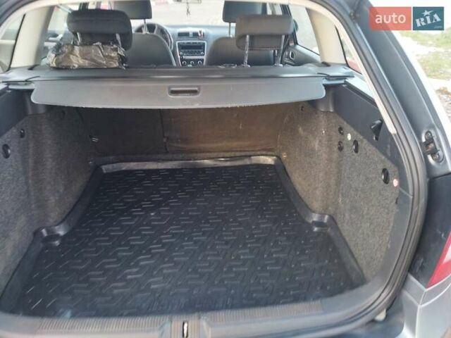 Серый Шкода Октавия, объемом двигателя 2 л и пробегом 284 тыс. км за 8700 $, фото 6 на Automoto.ua