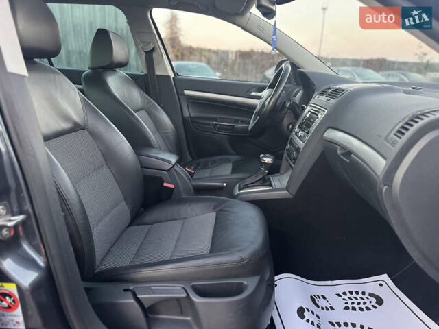 Серый Шкода Октавия, объемом двигателя 2 л и пробегом 250 тыс. км за 10750 $, фото 33 на Automoto.ua