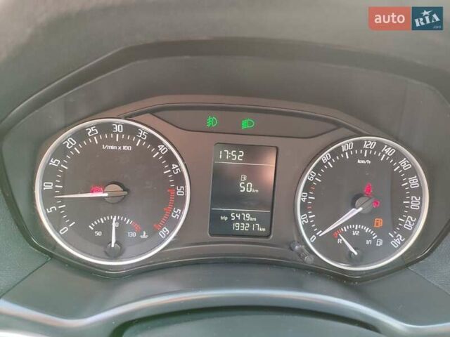 Серый Шкода Октавия, объемом двигателя 1.6 л и пробегом 196 тыс. км за 8750 $, фото 37 на Automoto.ua
