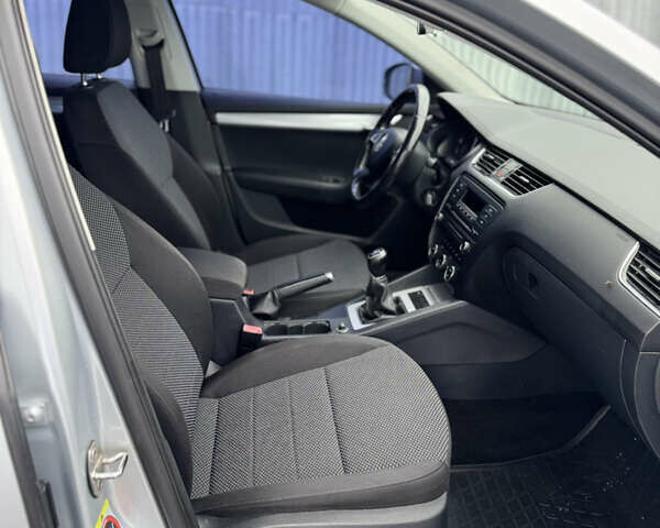 Шкода Октавия 2013 в Валках на Automoto.ua Серый Шкода Октавия, объемом двигателя 1.4 л и пробегом 116 тыс. км за 10990 $, фото 9 на Automoto.ua