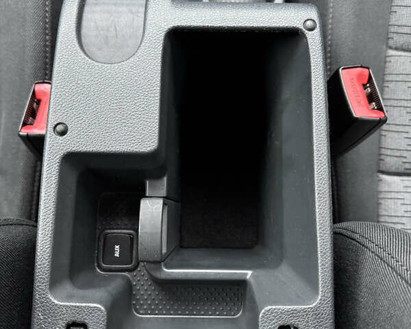 Серый Шкода Октавия, объемом двигателя 1.6 л и пробегом 206 тыс. км за 9450 $, фото 49 на Automoto.ua