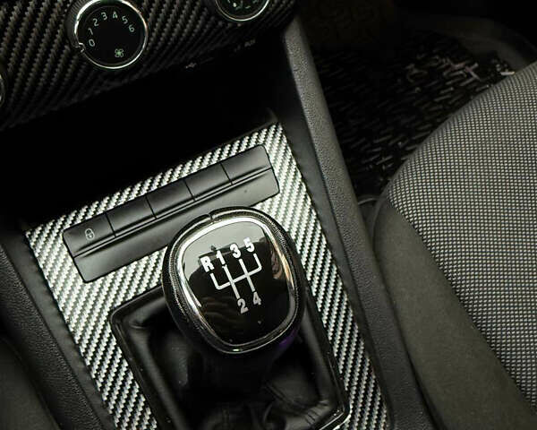 Сірий Шкода Октавія, об'ємом двигуна 1.6 л та пробігом 322 тис. км за 9000 $, фото 16 на Automoto.ua