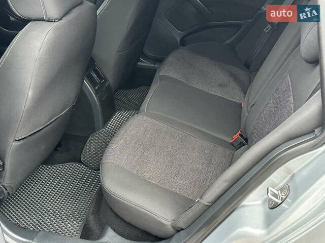 Серый Шкода Октавия, объемом двигателя 2 л и пробегом 218 тыс. км за 9999 $, фото 34 на Automoto.ua