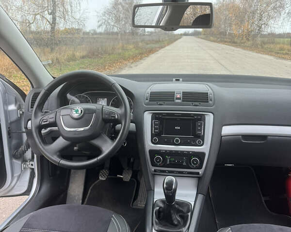Серый Шкода Октавия, объемом двигателя 1.6 л и пробегом 182 тыс. км за 9900 $, фото 22 на Automoto.ua