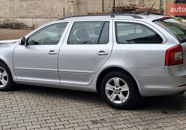 Сірий Шкода Октавія, об'ємом двигуна 2 л та пробігом 262 тис. км за 8950 $, фото 6 на Automoto.ua