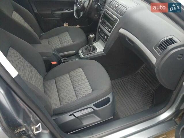 Сірий Шкода Октавія, об'ємом двигуна 1.8 л та пробігом 226 тис. км за 8600 $, фото 23 на Automoto.ua