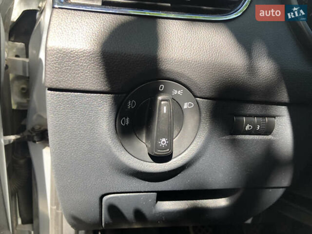 Сірий Шкода Октавія, об'ємом двигуна 1.6 л та пробігом 320 тис. км за 8300 $, фото 13 на Automoto.ua