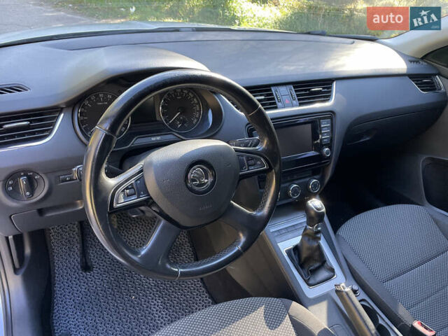 Сірий Шкода Октавія, об'ємом двигуна 1.6 л та пробігом 315 тис. км за 9000 $, фото 22 на Automoto.ua