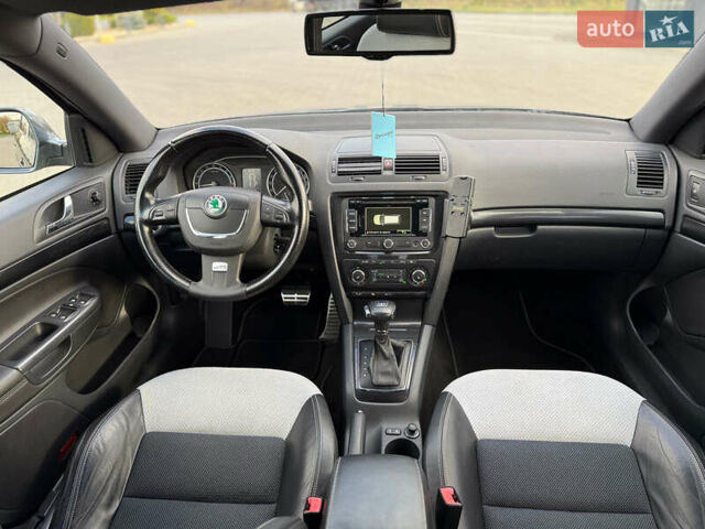 Сірий Шкода Октавія, об'ємом двигуна 2 л та пробігом 270 тис. км за 12000 $, фото 57 на Automoto.ua